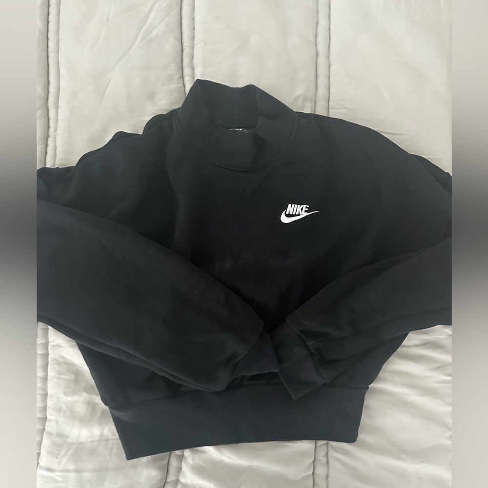 NIKE CROPPED SWEATSHIRT SIZE XS